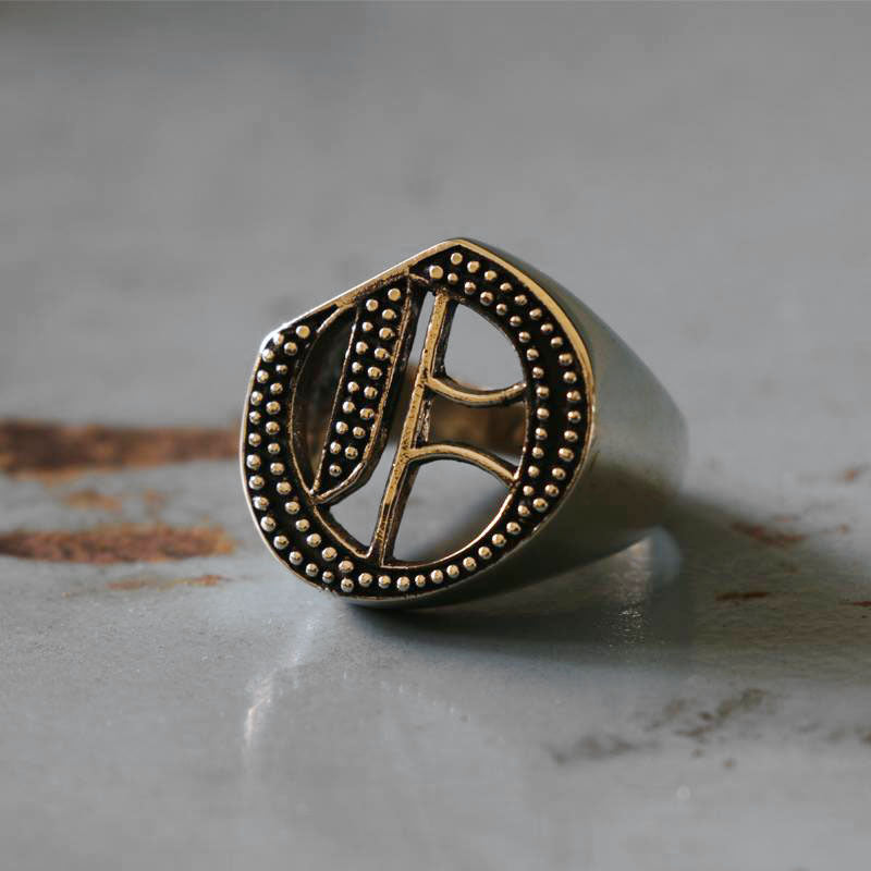 Letter o clearance ring