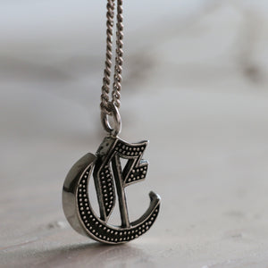 E alphabet gothic pendant necklace sterling silver 925 Biker old english A-Z  Initial Letters
