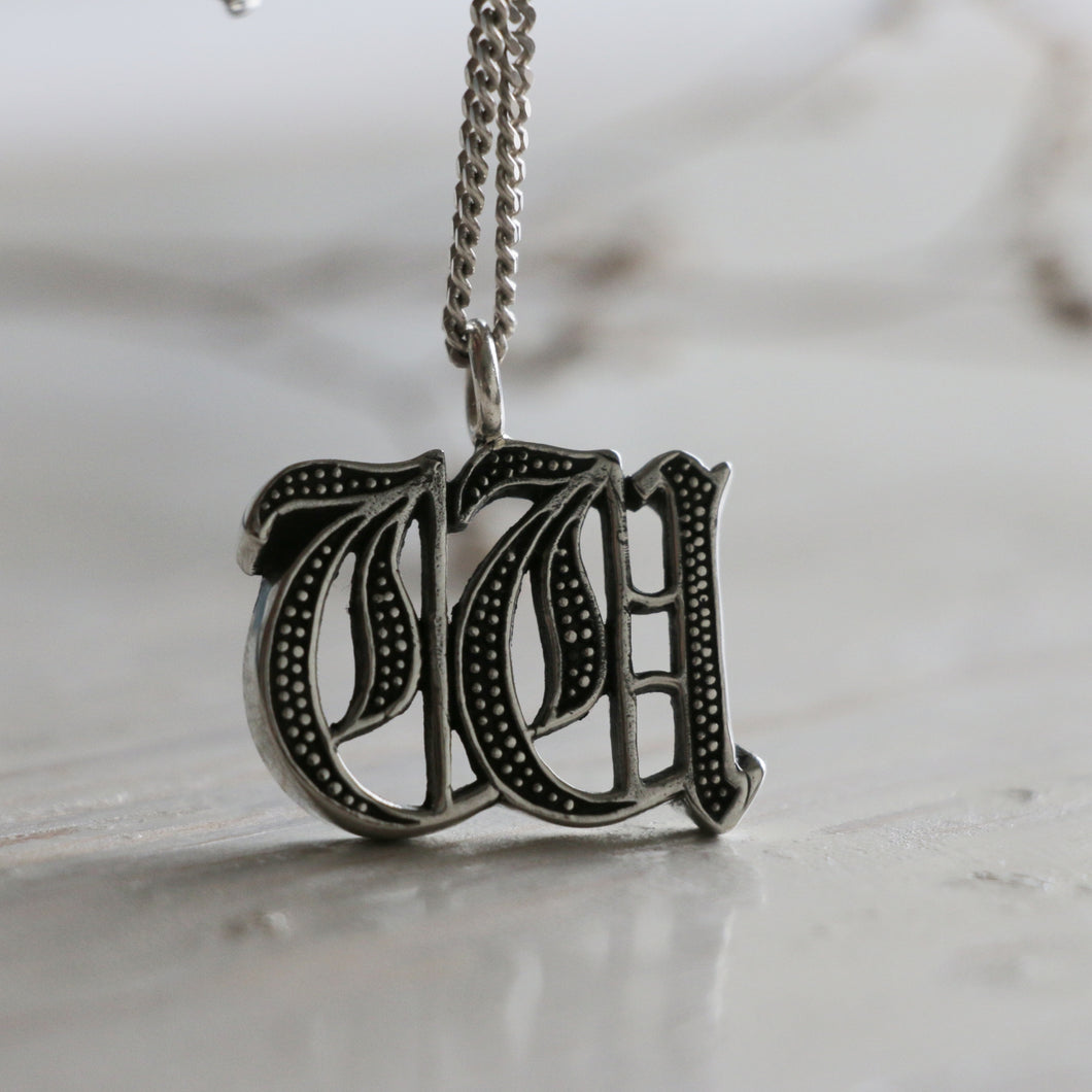 W alphabet gothic pendant necklace sterling silver 925 Biker old english A-Z Initial Letters