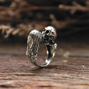 kiss of death skull ring for men made of sterling silver 925 biker style