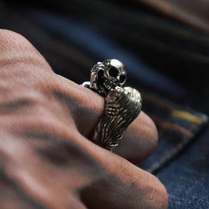 kiss of death skull ring for men made of sterling silver 925 biker style