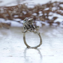 Cat climbing a tree made of sterling silver ring 925 for unisex cute animal style