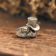 magician frog ring for man made of sterling silver 925 boho style